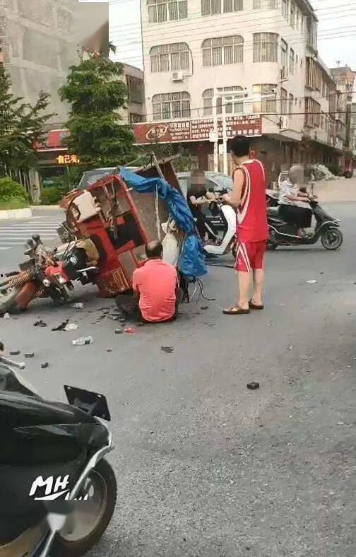 广州交通事故最新爆料,多车连环相撞，现场情况紧急！